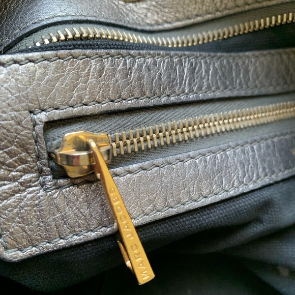 Marc Jacobs Astor Leather Quilted Shoulder Tote Bag Metallic - Picture 6 of 14